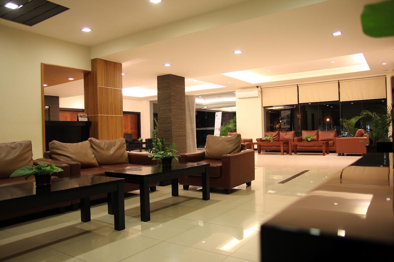 Hotel Ebony Batulicin Exterior photo